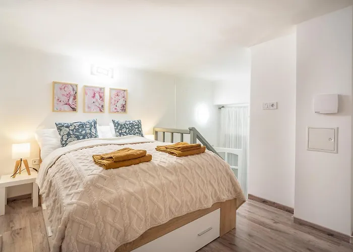 A77 Buda Castle Apartment